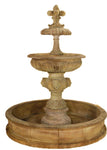 Piazza Veneta Fountain and with pond