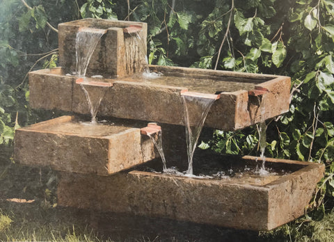 4005f3 Bauhaus Fountain