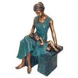 "Mother's Moment" Statue
